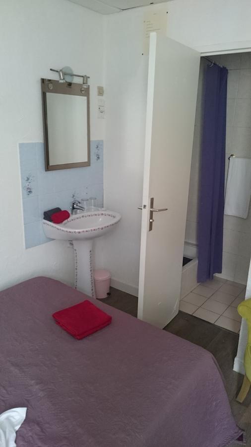 Au Georges VII Hotel Bayeux Bagian luar foto
